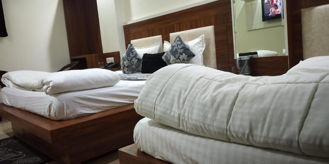Adb Rooms Udhav Palace Nové Dillí Exteriér fotografie
