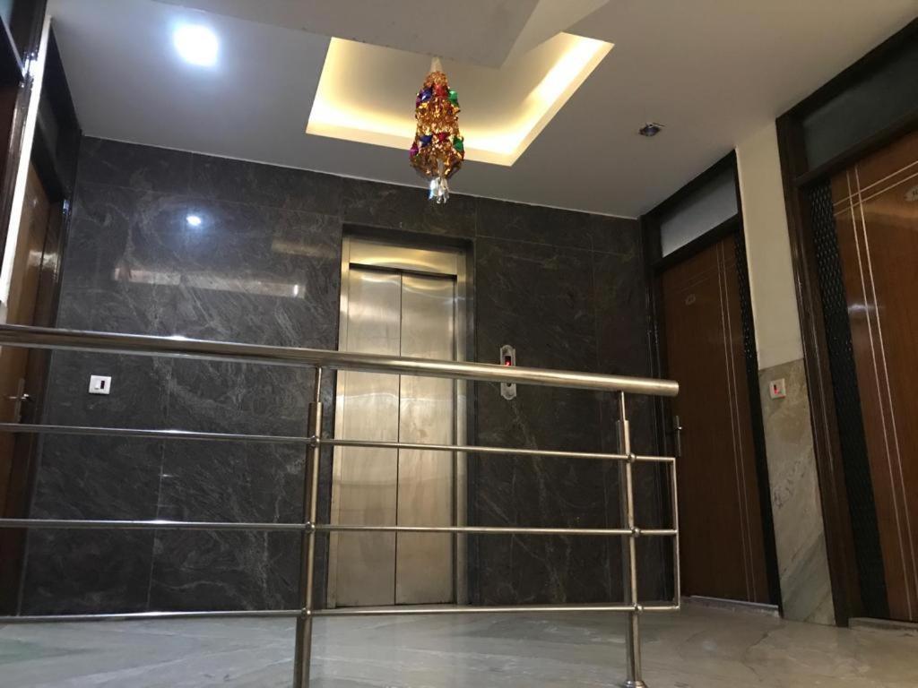 Adb Rooms Udhav Palace Nové Dillí Exteriér fotografie